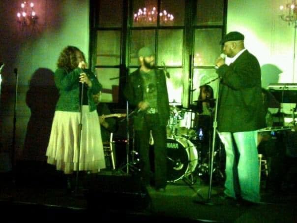 Live performance alongside Toke Jones